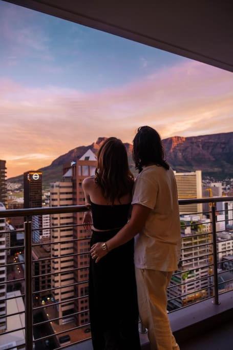 "Lykke On Bree" - Unique Apartment With Stunning Table Mountain Views 케이프타운 외부 사진