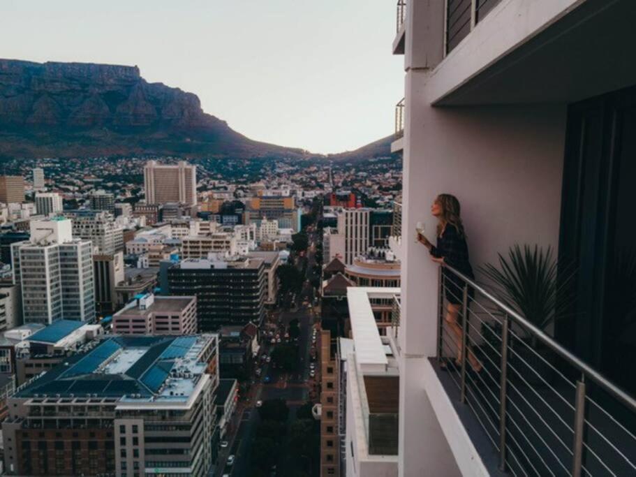 "Lykke On Bree" - Unique Apartment With Stunning Table Mountain Views 케이프타운 외부 사진
